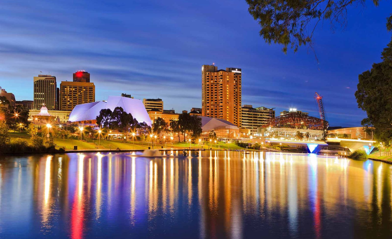 Adelaide-river-sunrise--aspect-ratio-1600-975