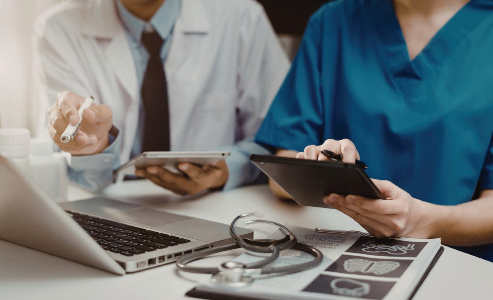 Why-Early-CRO-Choice-Is-Critical-To-Accelerating-Delivery-Of-Your-Clinical-Program-aspect-ratio-1600-975
